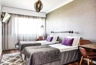 Отель Finlandia Hotel Käenpesä Юливиеска Улучшенный двухместный номер с 1 кроватью или 2 отдельными кроватями-1