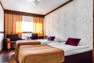 Отель Finlandia Hotel Käenpesä Юливиеска Стандартный двухместный номер с 1 кроватью или 2 отдельными кроватями-1
